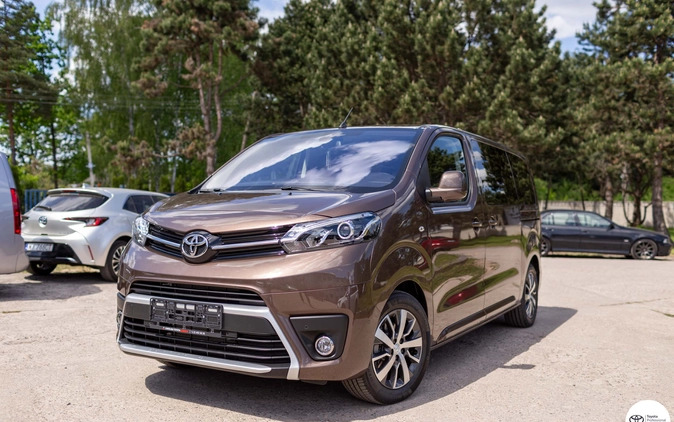 Toyota Proace Verso cena 226000 przebieg: 5, rok produkcji 2023 z Bogatynia małe 667